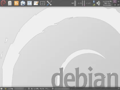 THUMB: sshot-20100506-xfce-debian.png